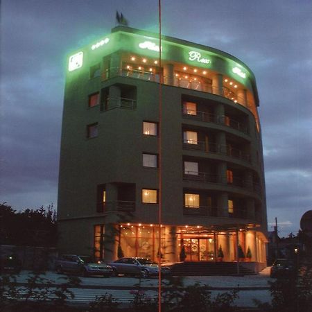 Rex Hotell Tulcea Exteriör bild